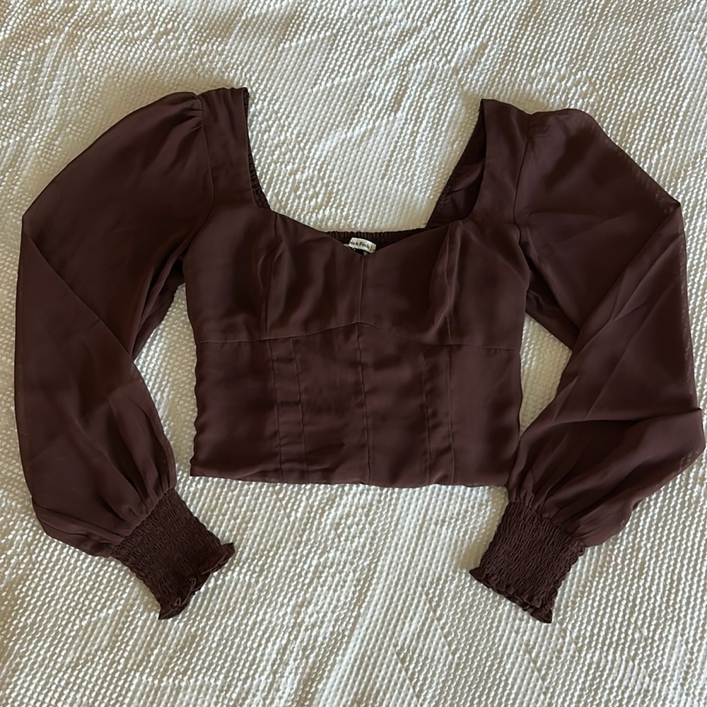 Abercrombie Sweetheart Neck Puff Sleeve Top